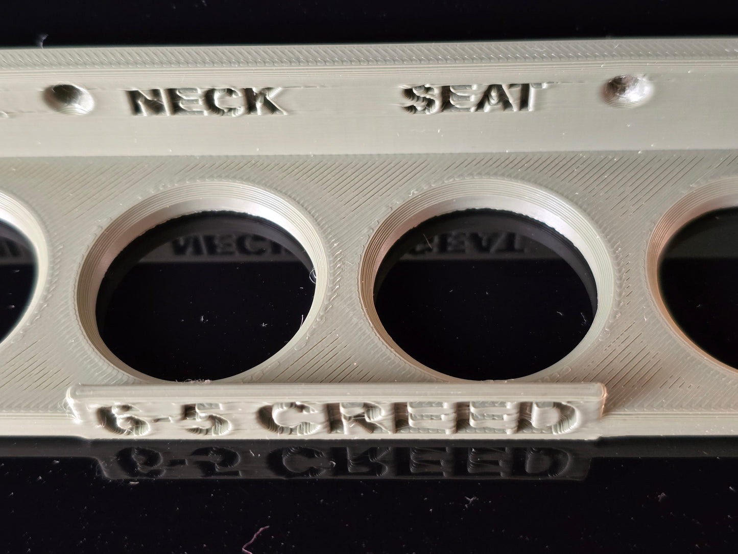 3D PRINTED CALIBRE DIE RACK